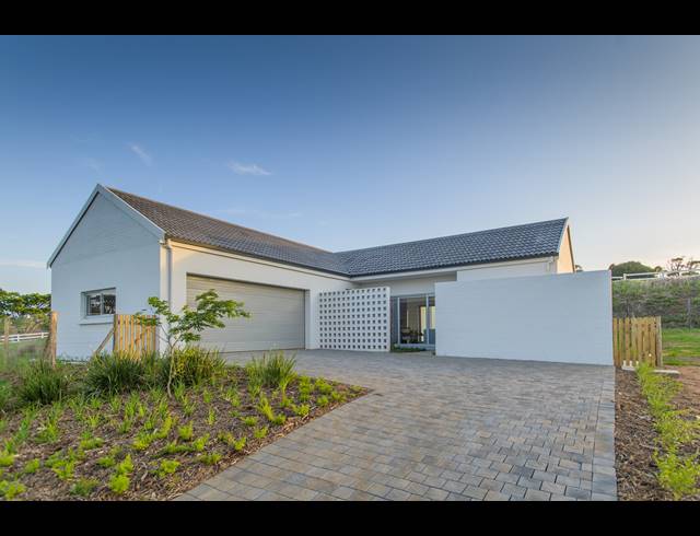 3 BEDROOM FREESTANDING TO LET IN LALELA ESTATE
